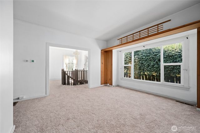 1502 E Maplewood Avenue, Bellingham, WA 98225