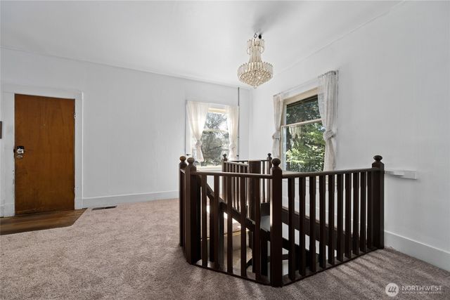 1502 E Maplewood Avenue, Bellingham, WA 98225