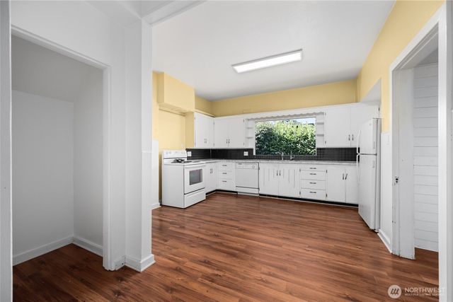 1502 E Maplewood Avenue, Bellingham, WA 98225