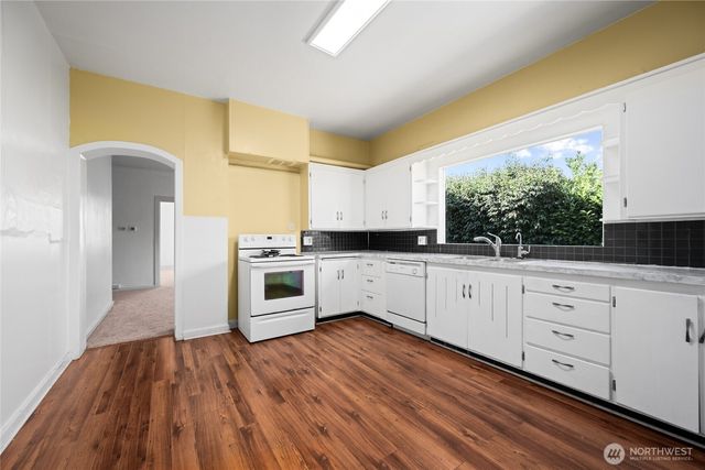 1502 E Maplewood Avenue, Bellingham, WA 98225