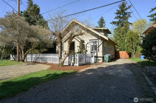 1502 E Maplewood Avenue, Bellingham, WA 98225