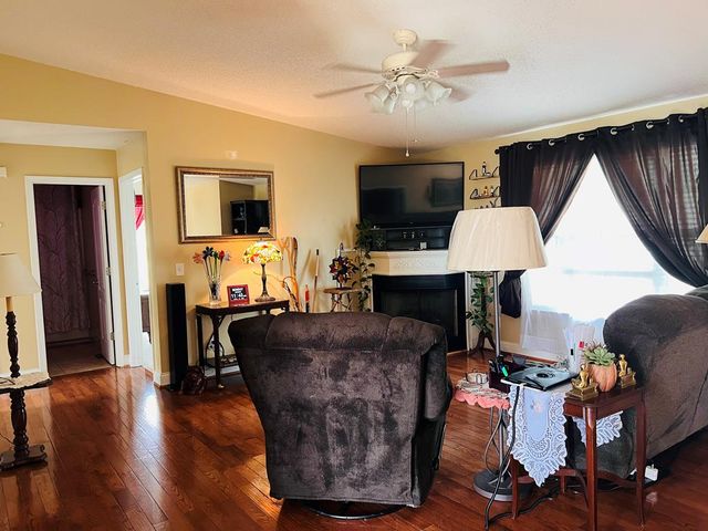 2009 Ashley Lane, Dalton, GA 30721