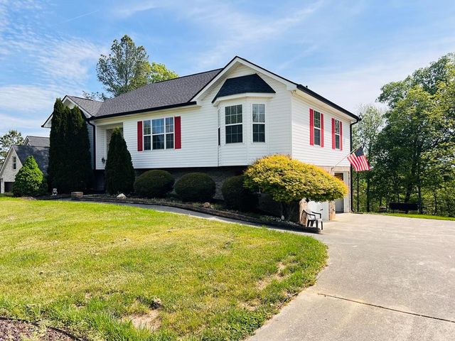 2009 Ashley Lane, Dalton, GA 30721