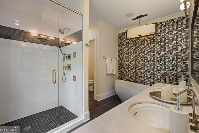 132 NW Underwood Drive NW, Sandy Springs, GA 30328