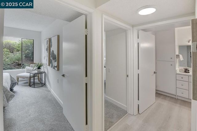 2940 Tice Creek Dr 6, Walnut Creek, CA 94595