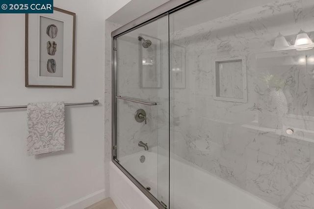 2940 Tice Creek Dr 6, Walnut Creek, CA 94595