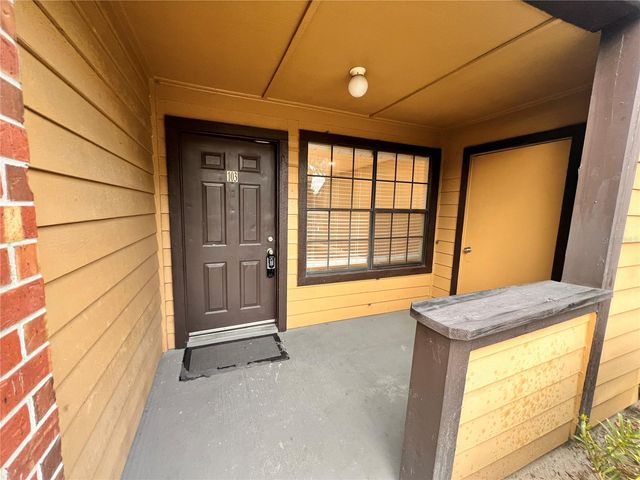 300 LAKEPOINTE DRIVE 103, Altamonte Springs, FL 32701