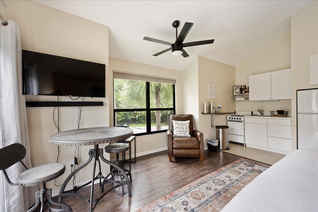 11863 Wimbledon Circle 539, Wellington, FL 33414