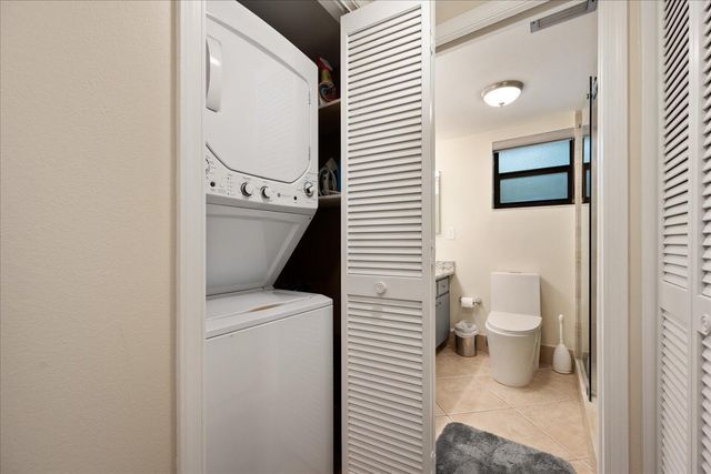 11863 Wimbledon Circle 539, Wellington, FL 33414
