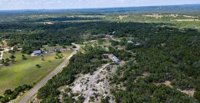 800 Rolling Hills DR, Wimberley, TX 78676