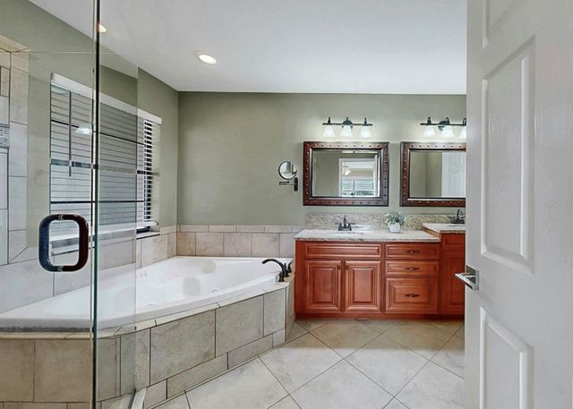 626 YARDARM DRIVE 13, Apollo Beach, FL 33572