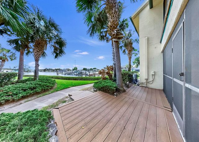 626 YARDARM DRIVE 13, Apollo Beach, FL 33572