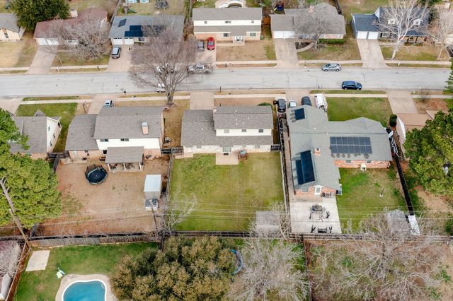 1916 Chattanooga Drive, Bedford, TX 76022