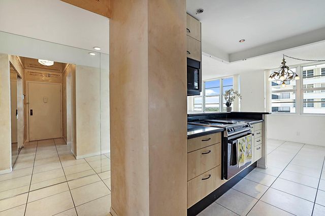 2121 N Ocean Boulevard 1201e, Boca Raton, FL 33431
