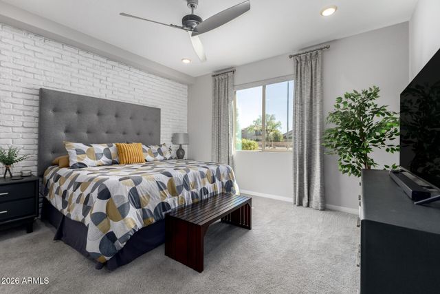 250 W QUEEN CREEK Road 144, Chandler, AZ 85248