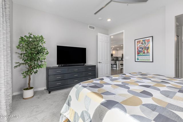 250 W QUEEN CREEK Road 144, Chandler, AZ 85248