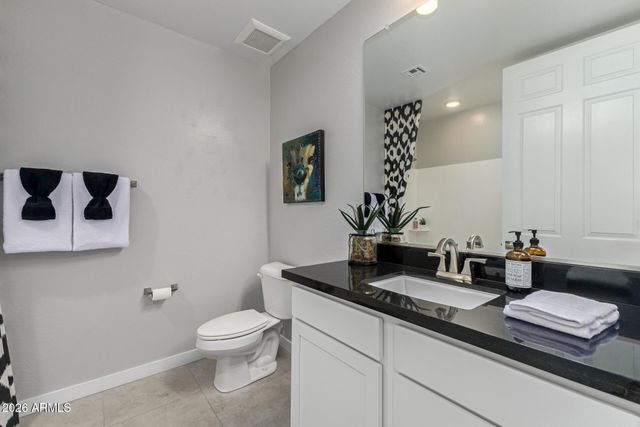 250 W QUEEN CREEK Road 144, Chandler, AZ 85248