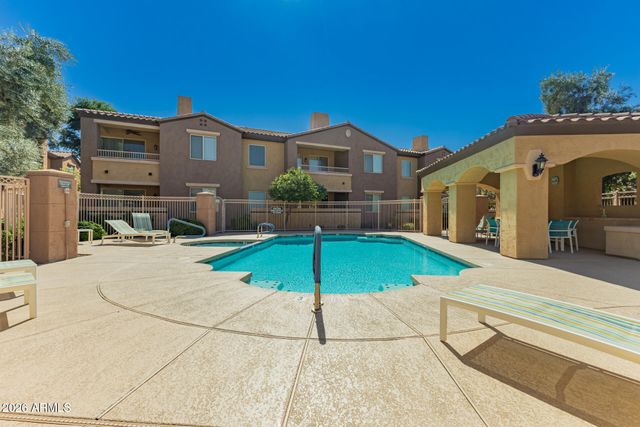 250 W QUEEN CREEK Road 144, Chandler, AZ 85248
