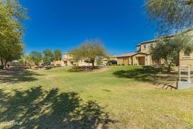 250 W QUEEN CREEK Road 144, Chandler, AZ 85248