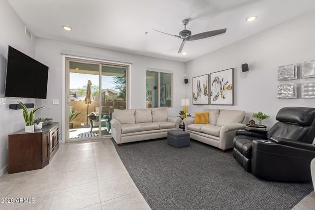 250 W QUEEN CREEK Road 144, Chandler, AZ 85248