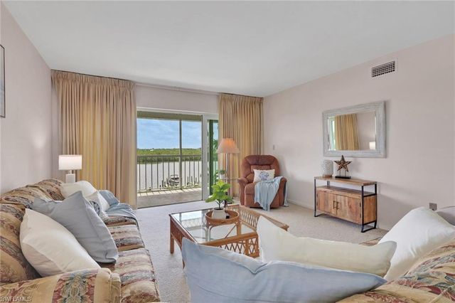 307 Goodlette-Frank RD S B507, Naples, FL 34102