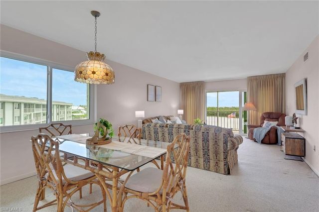 307 Goodlette-Frank RD S B507, Naples, FL 34102
