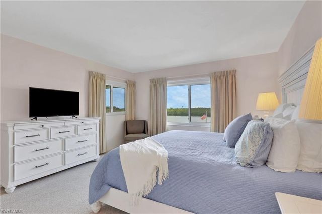 307 Goodlette-Frank RD S B507, Naples, FL 34102