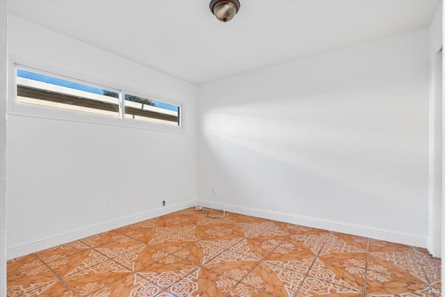 621 Sunny Manor Way, Santa Rosa, CA 95401