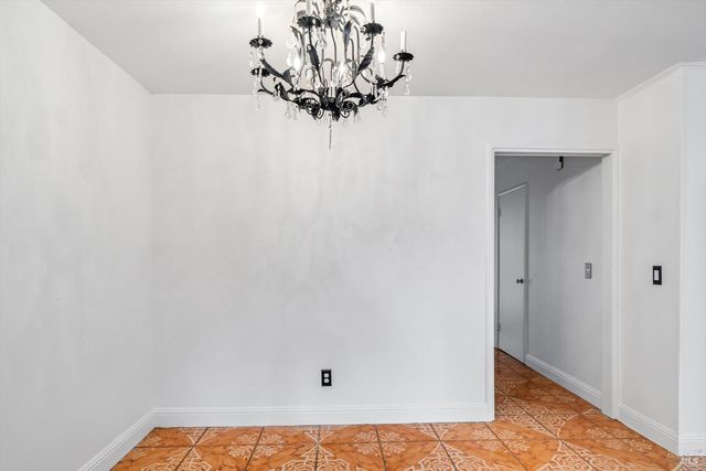 621 Sunny Manor Way, Santa Rosa, CA 95401