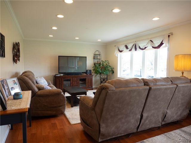 906 Valentine Avenue, Rome, NY 13440