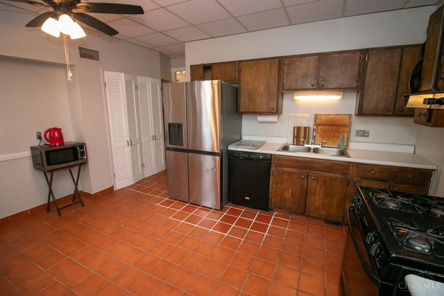 3476 Cornell Place, Cincinnati, OH 45220