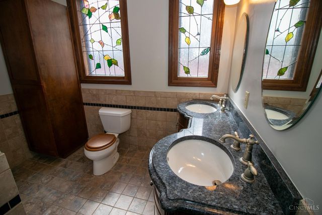 3476 Cornell Place, Cincinnati, OH 45220