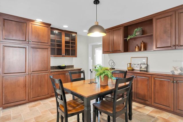 6921 MANGO AVENUE S, St Petersburg, FL 33707