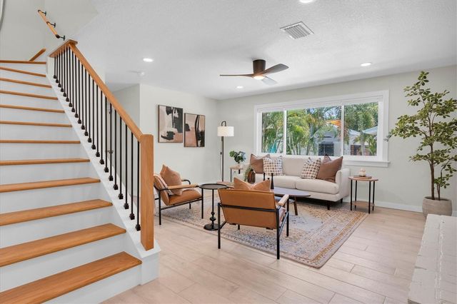 6921 MANGO AVENUE S, St Petersburg, FL 33707