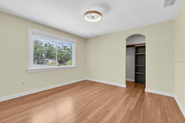 6921 MANGO AVENUE S, St Petersburg, FL 33707
