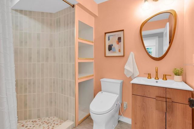 6921 MANGO AVENUE S, St Petersburg, FL 33707