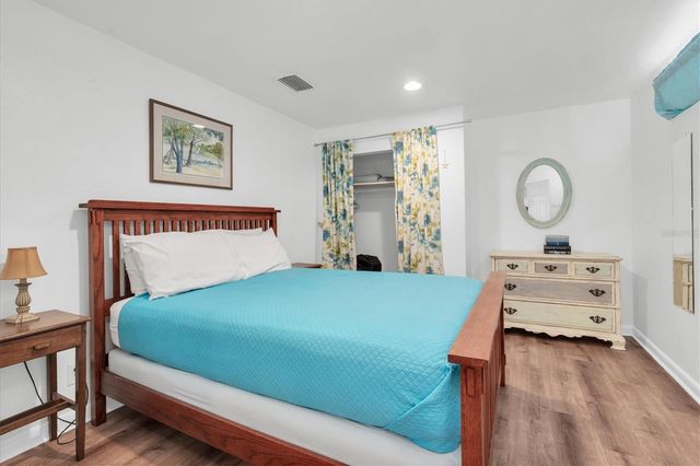 6921 MANGO AVENUE S, St Petersburg, FL 33707