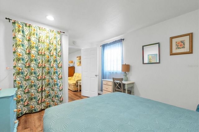 6921 MANGO AVENUE S, St Petersburg, FL 33707