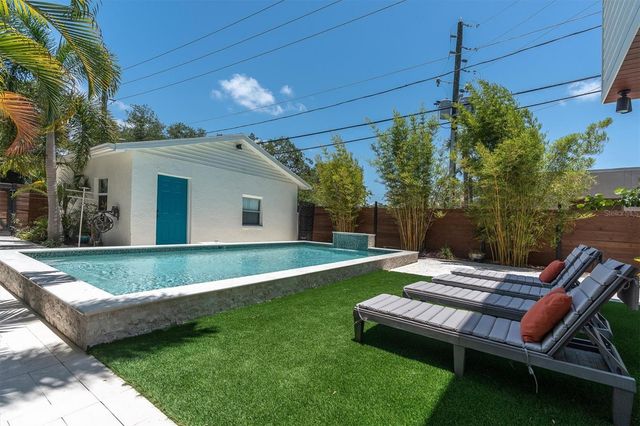 6921 MANGO AVENUE S, St Petersburg, FL 33707