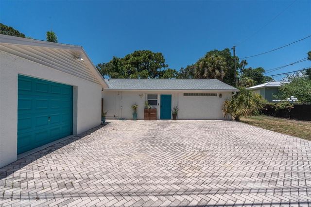 6921 MANGO AVENUE S, St Petersburg, FL 33707