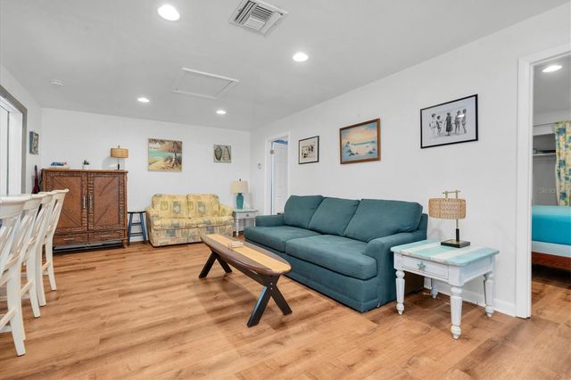 6921 MANGO AVENUE S, St Petersburg, FL 33707