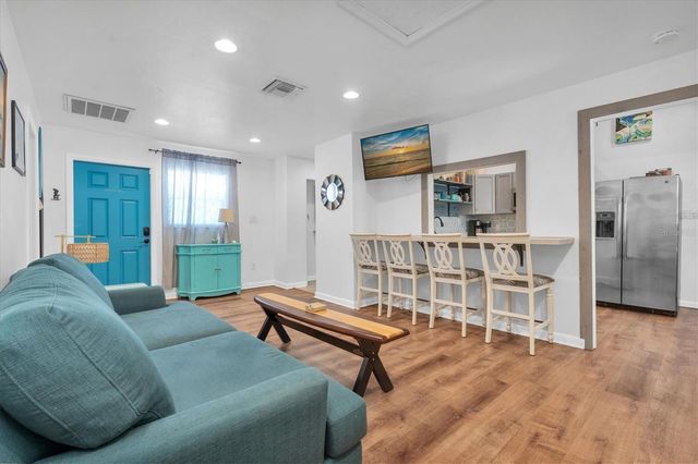 6921 MANGO AVENUE S, St Petersburg, FL 33707