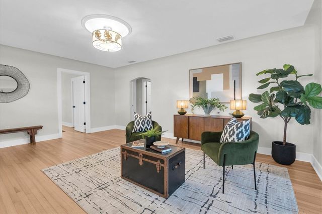 6921 MANGO AVENUE S, St Petersburg, FL 33707
