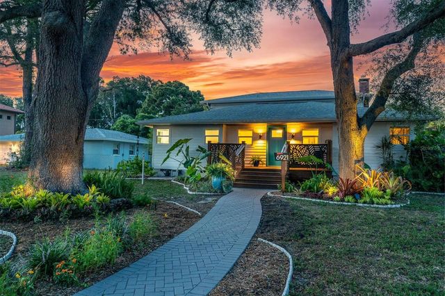 6921 MANGO AVENUE S, St Petersburg, FL 33707
