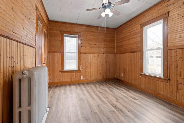 516 NEW YORK AVENUE, Manitowoc, WI 54220