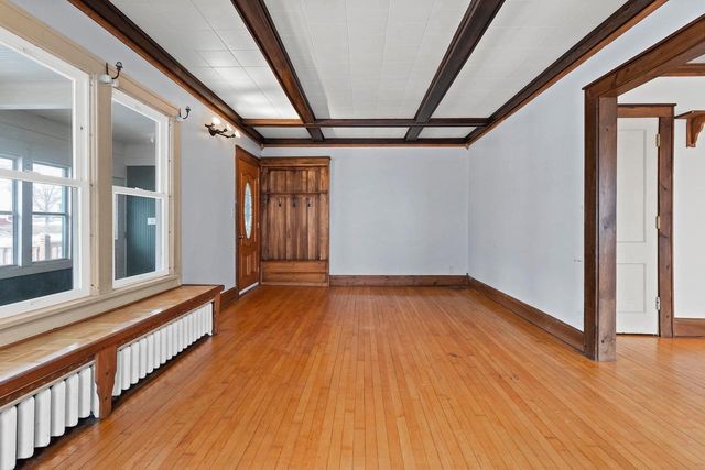 516 NEW YORK AVENUE, Manitowoc, WI 54220