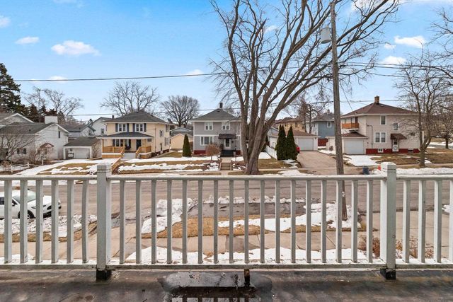 516 NEW YORK AVENUE, Manitowoc, WI 54220