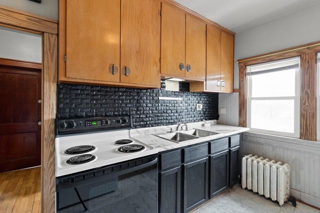 516 NEW YORK AVENUE, Manitowoc, WI 54220