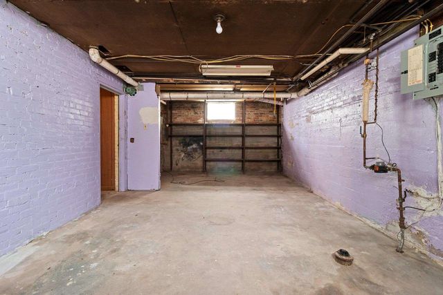 516 NEW YORK AVENUE, Manitowoc, WI 54220