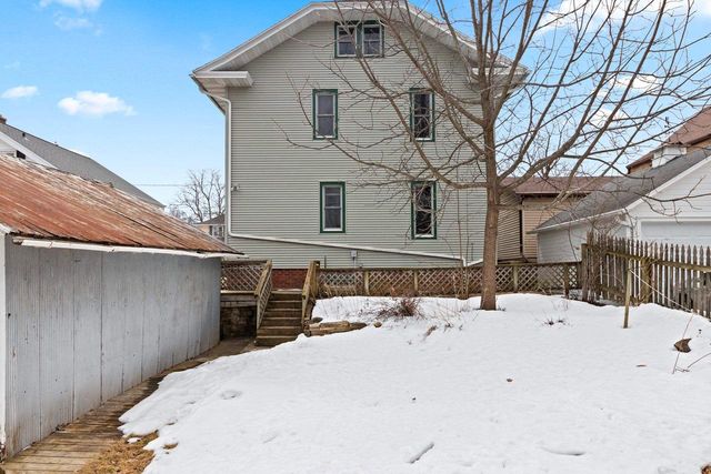 516 NEW YORK AVENUE, Manitowoc, WI 54220